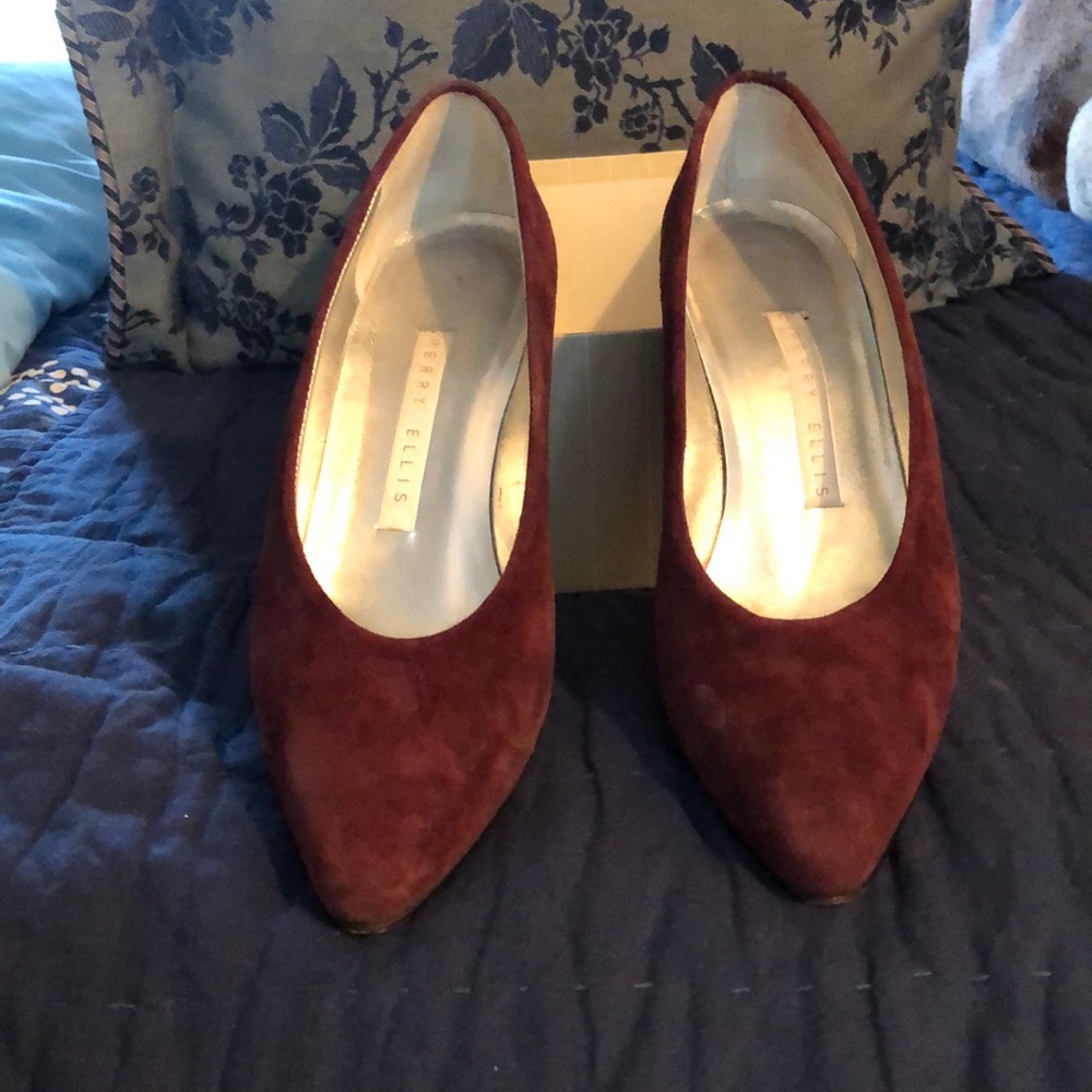Perry Ellis Shoes: Suede burgundy 2-1/2” heels. 7N